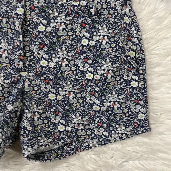 J.Crew x Liberty Art Floral Patterned Daisy Chino Shorts - Picture 8 of 13